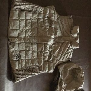 Woman’s Harley Davidson puff vest with hood